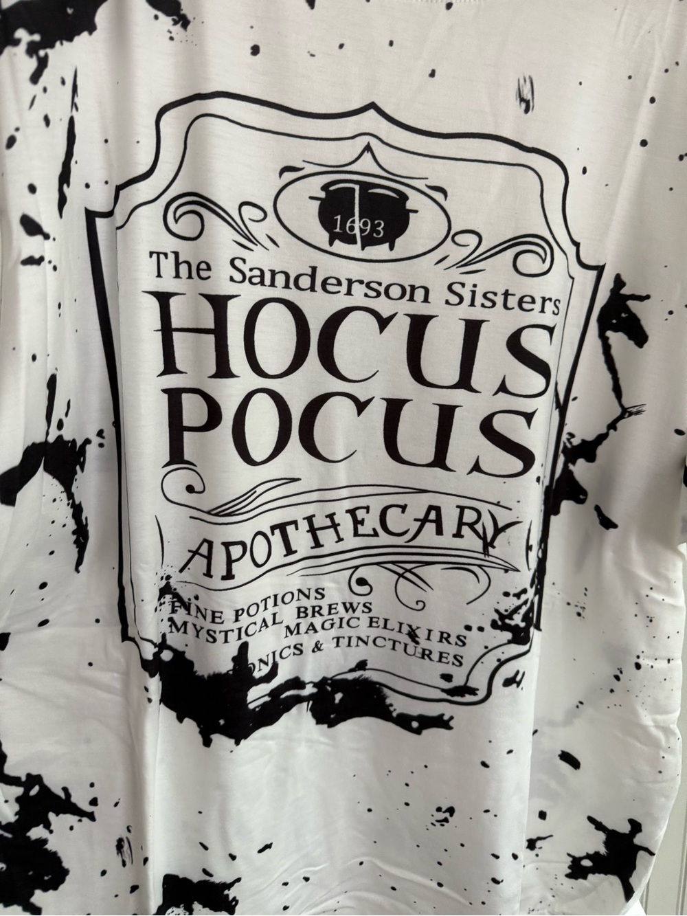 Hocus Pocus Shirt 3XL Sanderson Sisters Apothecary White with Black Print - Picture 3 of 6